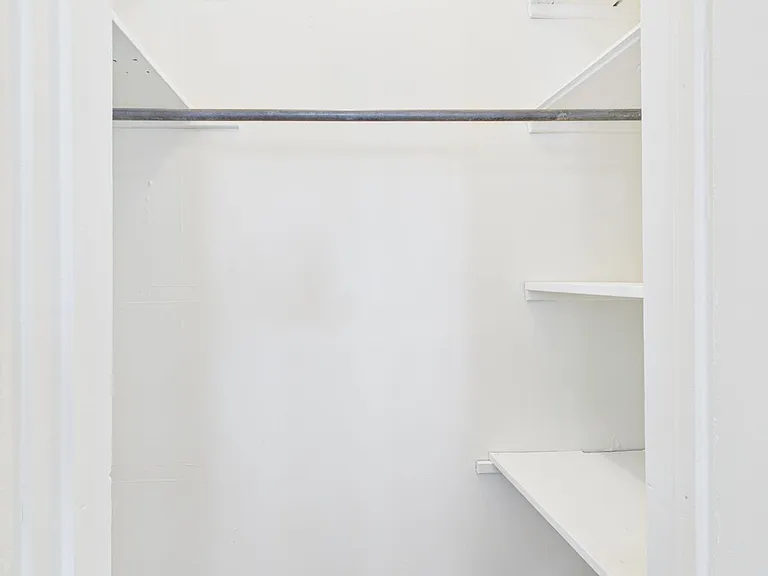 701 Sunset Ter — Photo 12
