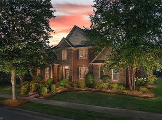 122 Knicker Ln, Bermuda Run, NC 27006