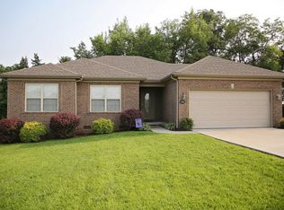 208 Newport Ln, Berea, KY 40403