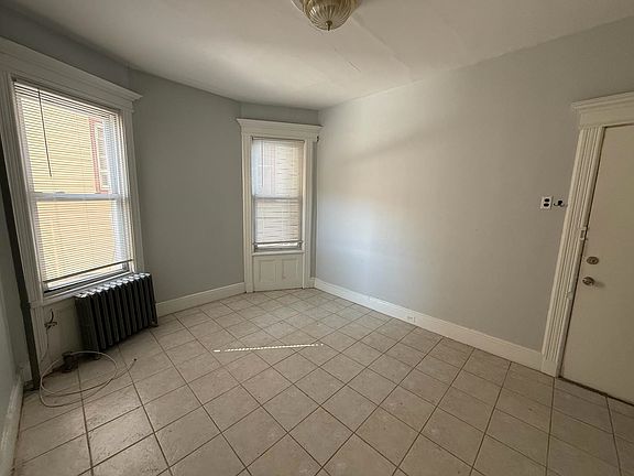 5th image of 4602 Park Ave #5