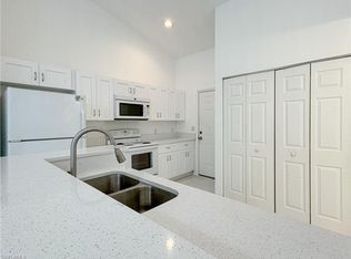 6265 Vista Garden Way APT B, Naples, FL 34112