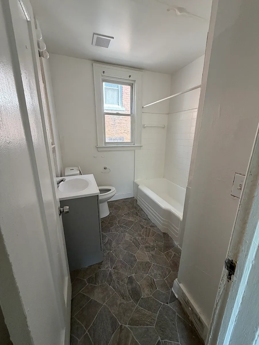Building Photo - 12038 Prairie St #1