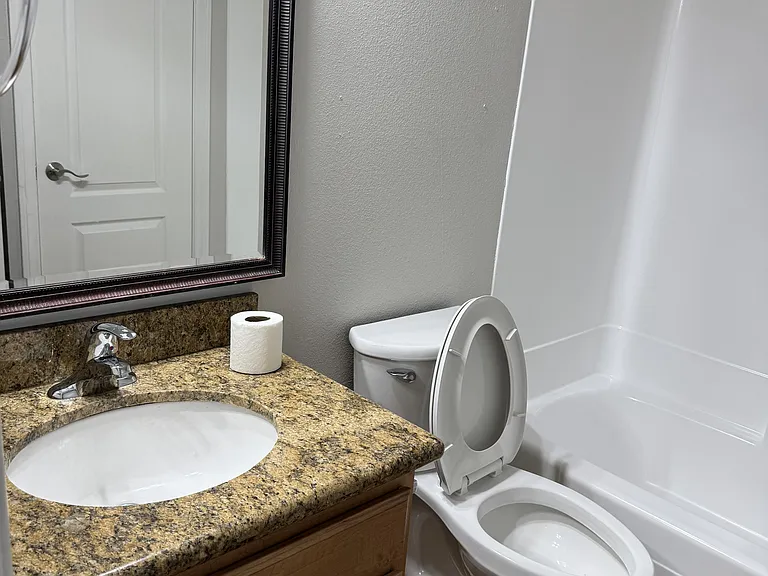 3454 Castle Glen Dr #1 — Photo 8