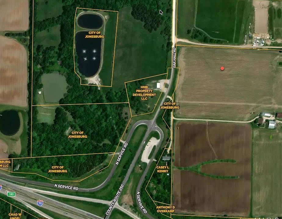 2nd image of 7 Oak Hall Rd