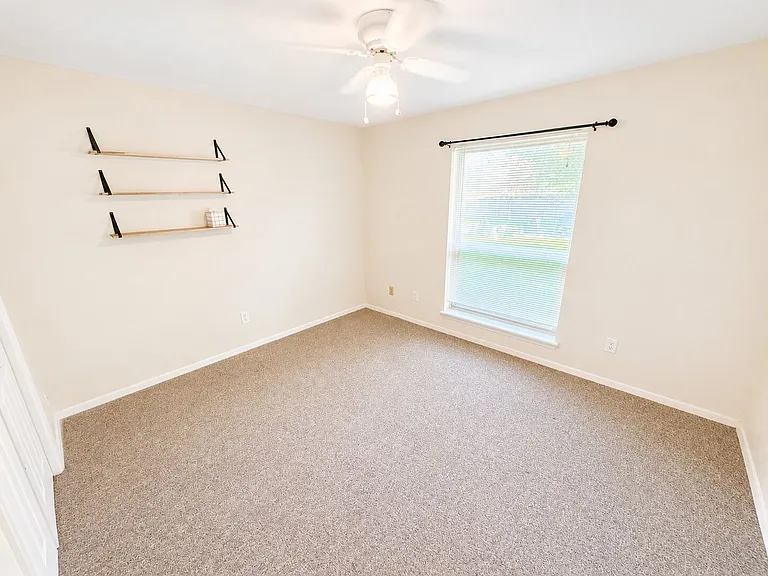 1314 Fox St — Photo 10