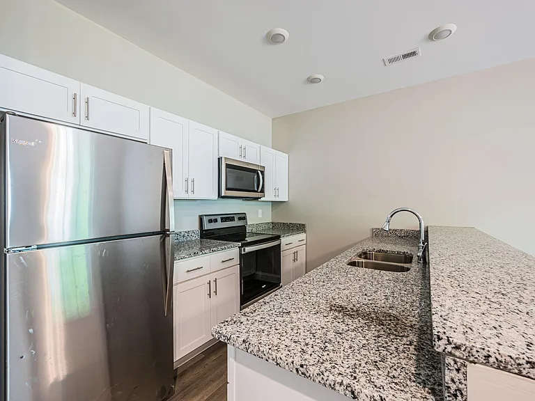 1011 Campbell Ln — Photo 18