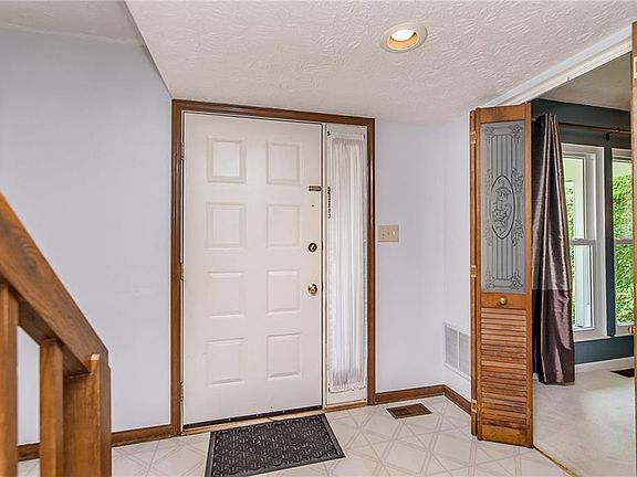 2nd image of 4228 Oil Creek Dr