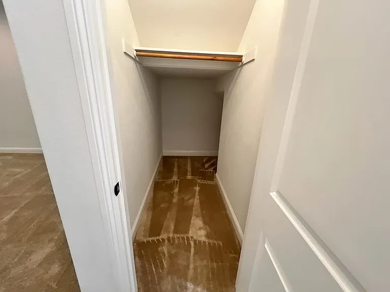 1335 Orchid Ct — Photo 12