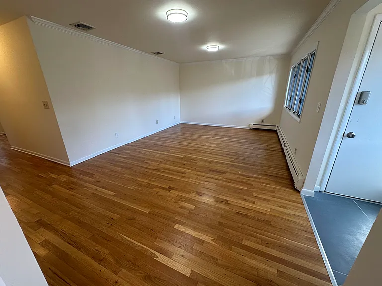 407 Jane St #1 — Photo 8