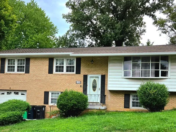 6208 Harley Ln, Temple Hills, MD 20748