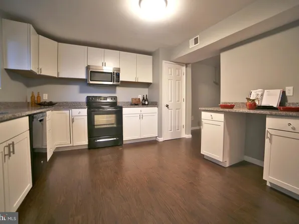 15363 Grist Mill Ter, Woodbridge, VA 22191
