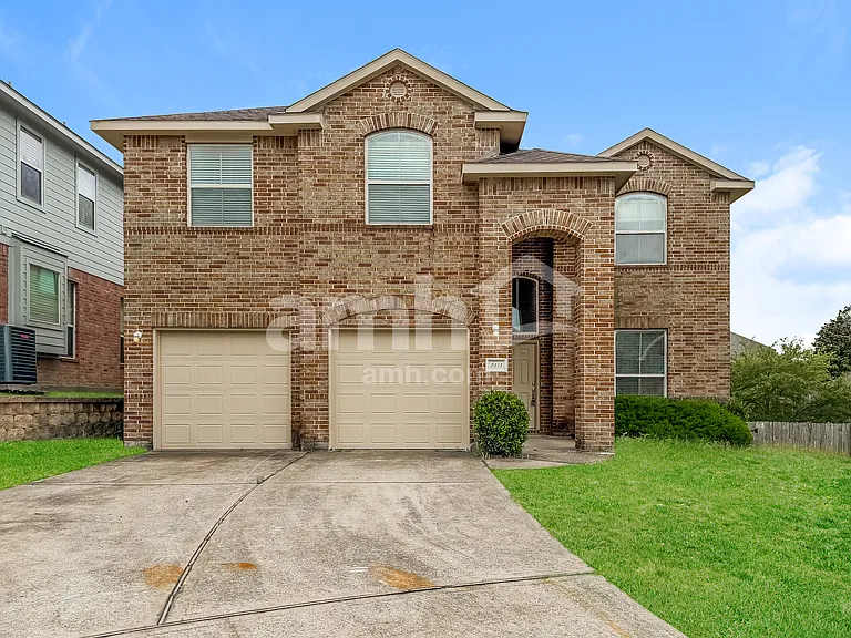2313 Jefferson Crossing Dr — Photo 1