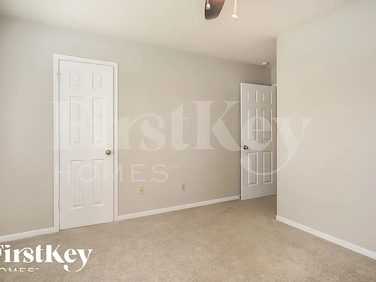 1039 Wentworth Dr — Photo 15