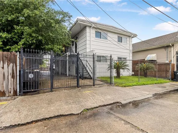 2114 Toledano St, New Orleans, LA 70115