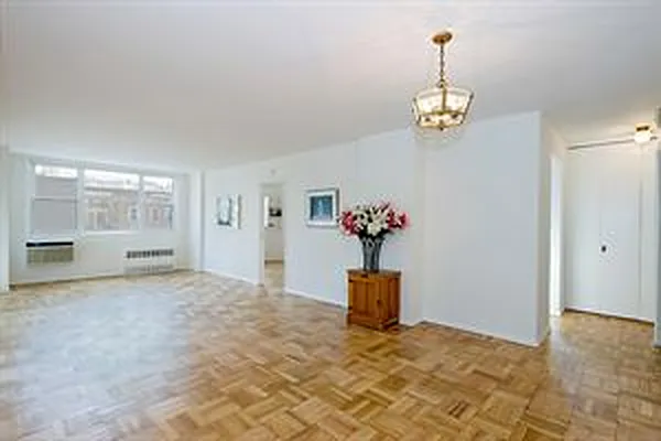Rented by Douglas Elliman | media 20