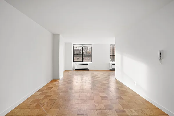 Rented by Cooper & Cooper Real Estate | media 2
