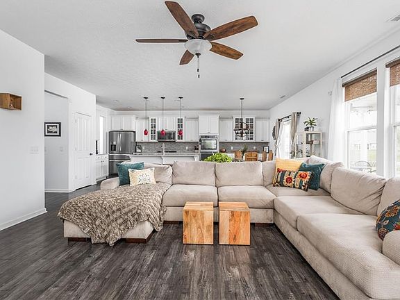 5th image of 10130 Goose Rock Ln