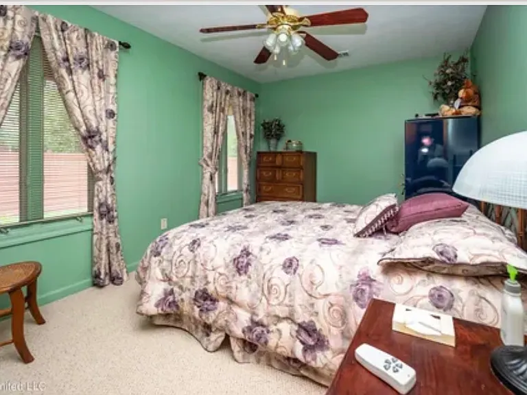 562 S Deerfield Dr — Photo 5