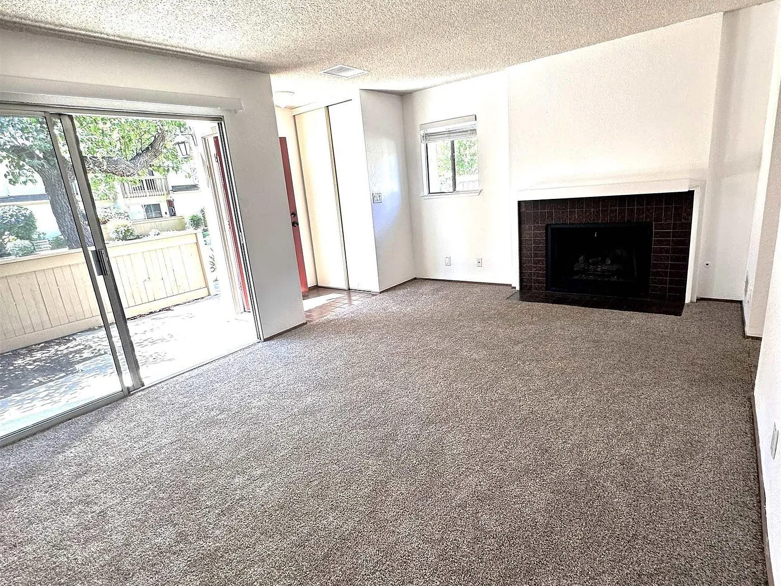 2 bed, 1308 sqft, $3,600 — Photo 3