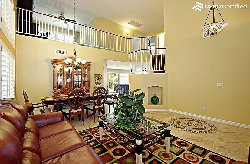 Spacious Home in a Great Neighborhood — Photo 4