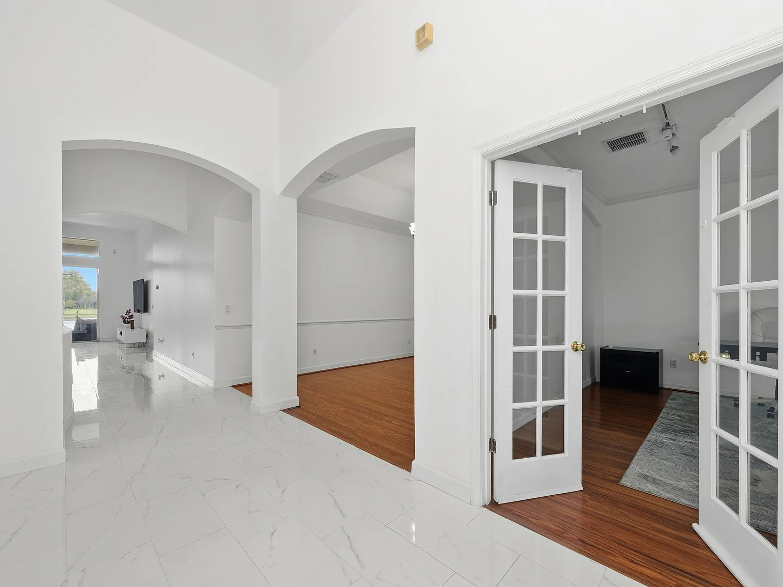 4 bed, 2673 sqft, $3,750 — Photo 3