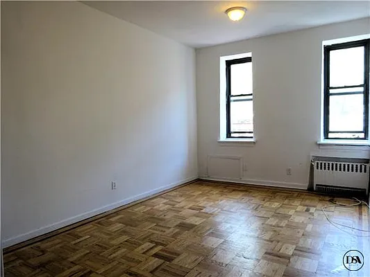 Rented by DSA Realty | media 31