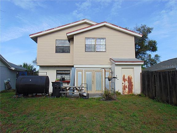4th image of 10518 Parkcrest Dr