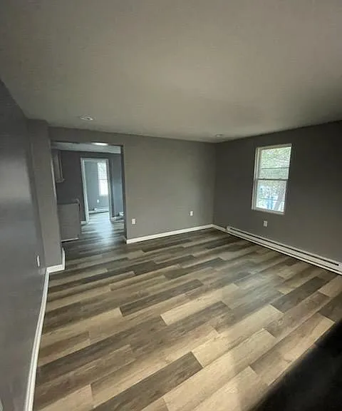 8 N Mill St — Photo 5