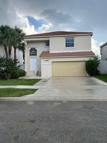 15320 NW 6th Ct Photo 1