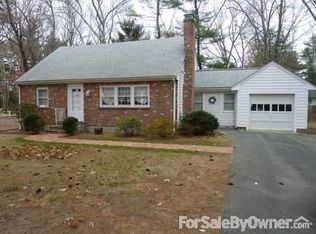 63 Stonebridge Rd, Wayland, MA 01778