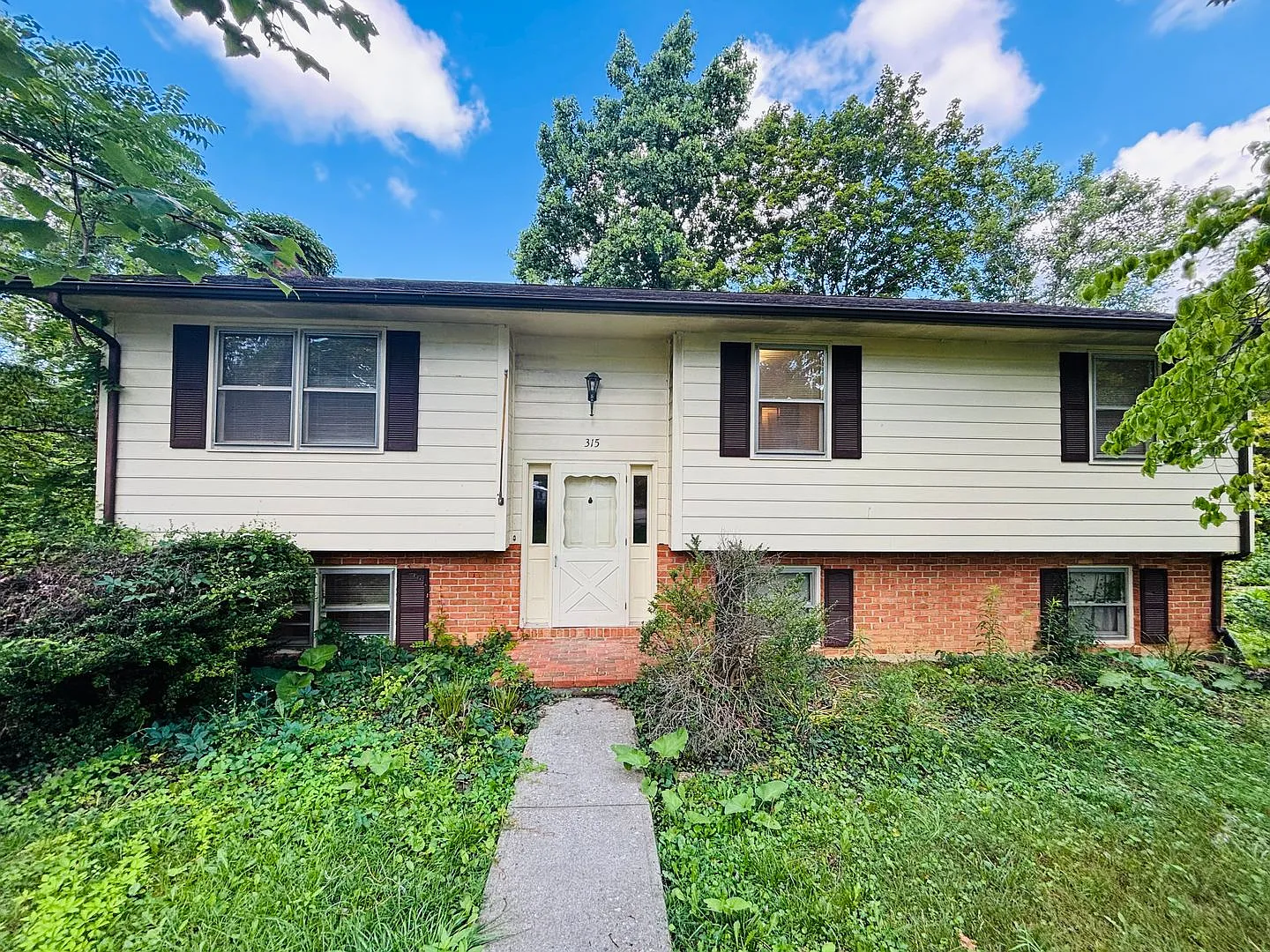 3 Bedroom 3 Bath House — Photo 1