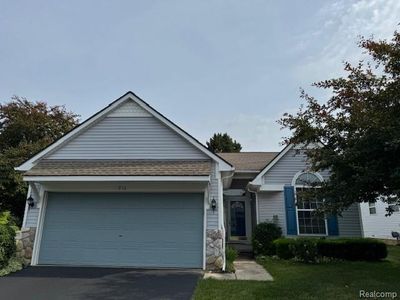 912 Rikki Ann Ct, Wixom, MI, 48393