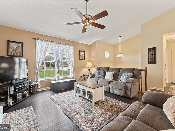 3rd image of 10735 Allie Dr