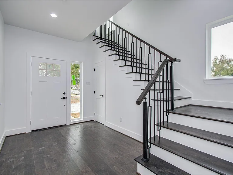 5024 Winnetka St #C — Photo 17