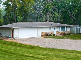 11664 N State Route 9, Hope, IN 47246