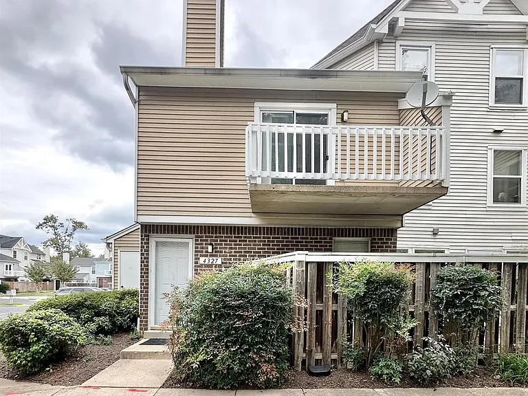 4327 Pembrook Village Dr — Photo 1