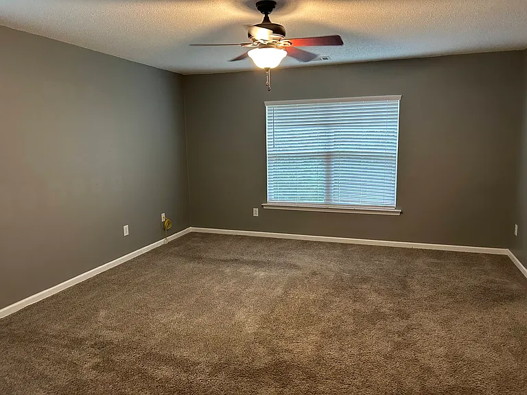 2304 Harwood Hills Ln — Photo 17