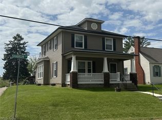 1472 Sharon Ave, Zanesville, OH 43701