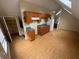 81 Osborn Ave