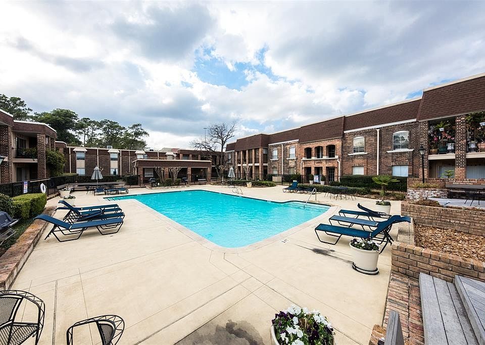 1st image of 7575 Katy Fwy APT 19