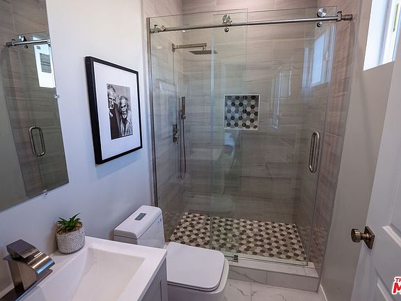 5th image of 8700 S 8th Ave #1/2