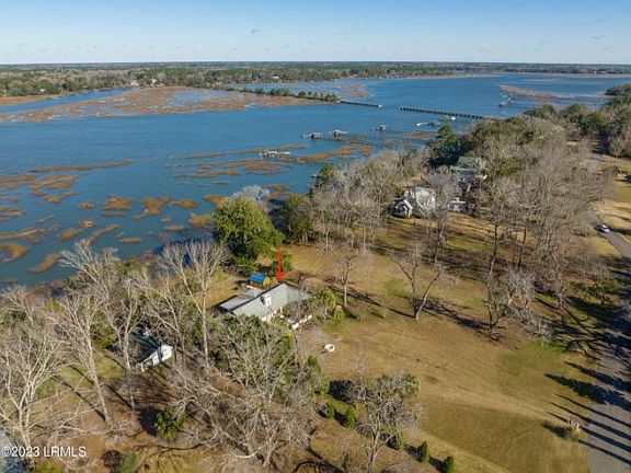 5th image of 16 Seabrook Dr