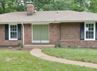1047 Port Diane Dr, Saint Louis, MO 63146