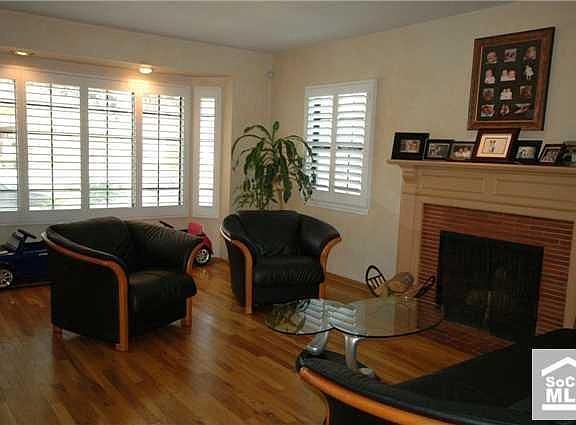 2nd image of 3524 Rose Ave