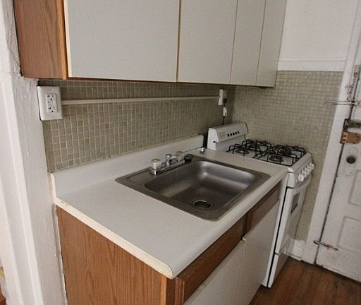5th image of 427 W Belden Ave #427E202