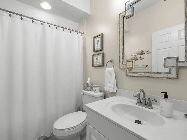 720 Tarpon Cove Dr #102 — Photo 10