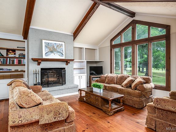 9th image of 11286 Old Pike Rd