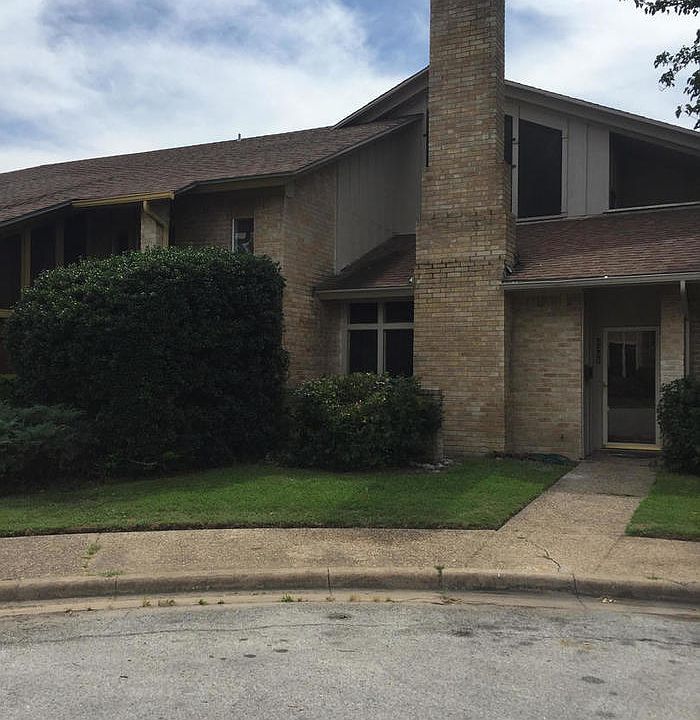 1st image of 2208 Seville Ct