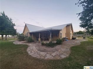 781 Garcitas Creek Rd, Inez, TX 77968
