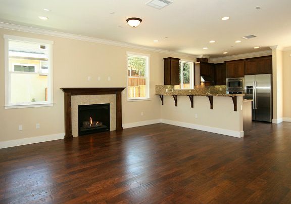 2nd image of 128 Dunn Ln